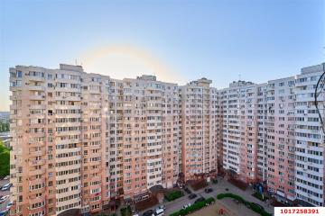 Фото №1: 3-комнатная квартира 90 м², 6/17 эт. - Краснодар, мкр. имени Маршала Жукова, ул. Александра Покрышкина, 2/2