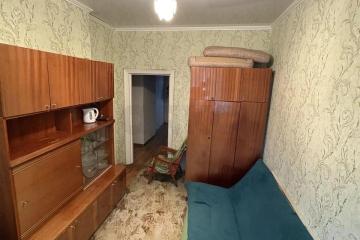 Фото №1: 3-комнатная квартира 75 м², 4/4 эт. - Краснодар, мкр. Центральный внутригородской округ, ул. Красная, 206