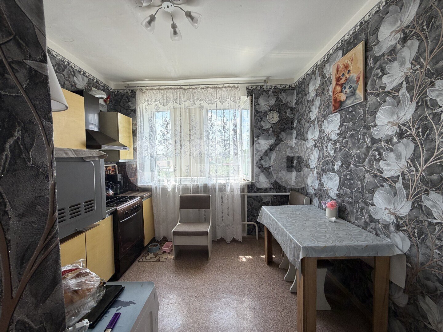 Фото №33: 3-комнатная квартира 63&nbsp;м², 3/3&nbsp;эт. - Кореновск, мкр. 2-й квартал, ул. Горького, 105