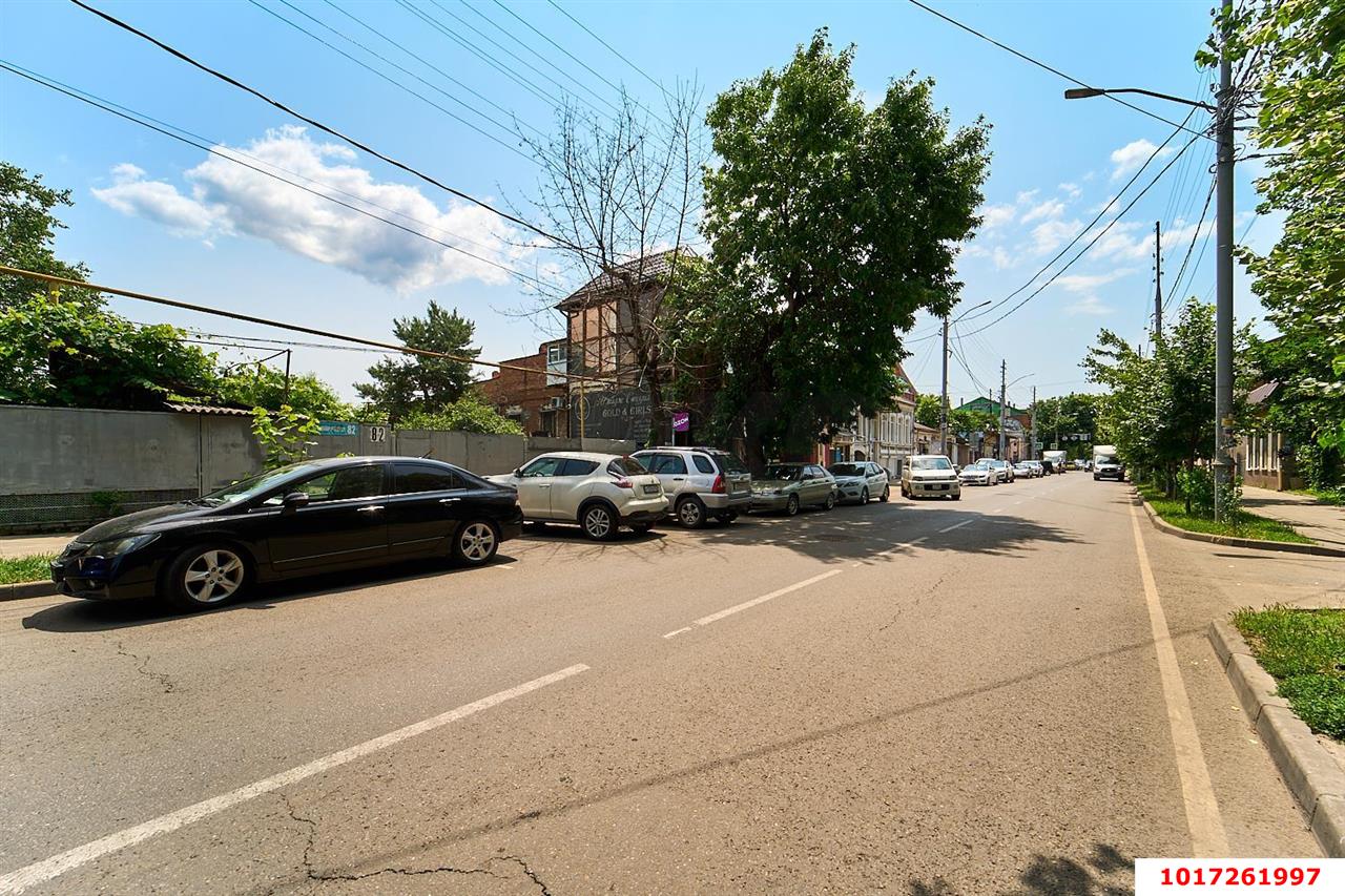 Фото №11: 2-комнатная квартира 46&nbsp;м², 1/1&nbsp;эт. - Краснодар, Центральный внутригородской округ, мкр. Центральный, ул. Красноармейская, 82