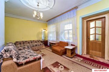 Фото №1: 2-комнатная квартира 41 м², 1/1 эт. - Краснодар, мкр. Центральный, ул. Красноармейская, 82