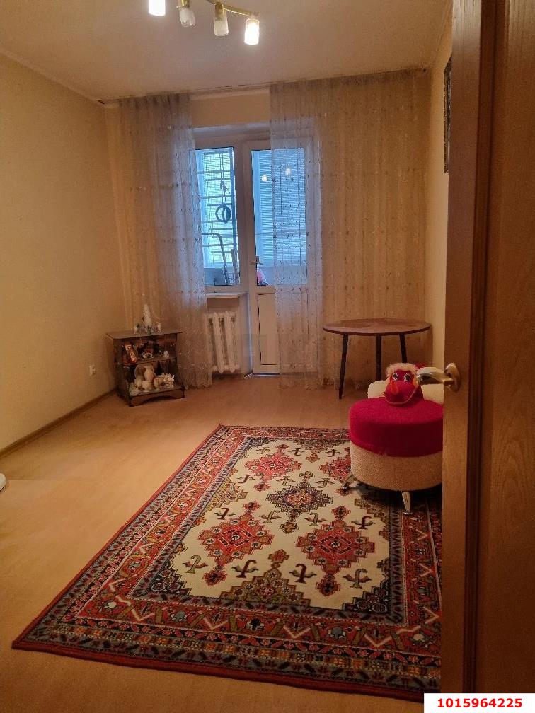 Фото №6: 2-комнатная квартира 64&nbsp;м², 1/10&nbsp;эт. - Краснодар, Прикубанский внутригородской округ, Отделение № 1 совхоза Солнечный, мкр. Фестивальный, ул. Яна Полуяна, 2