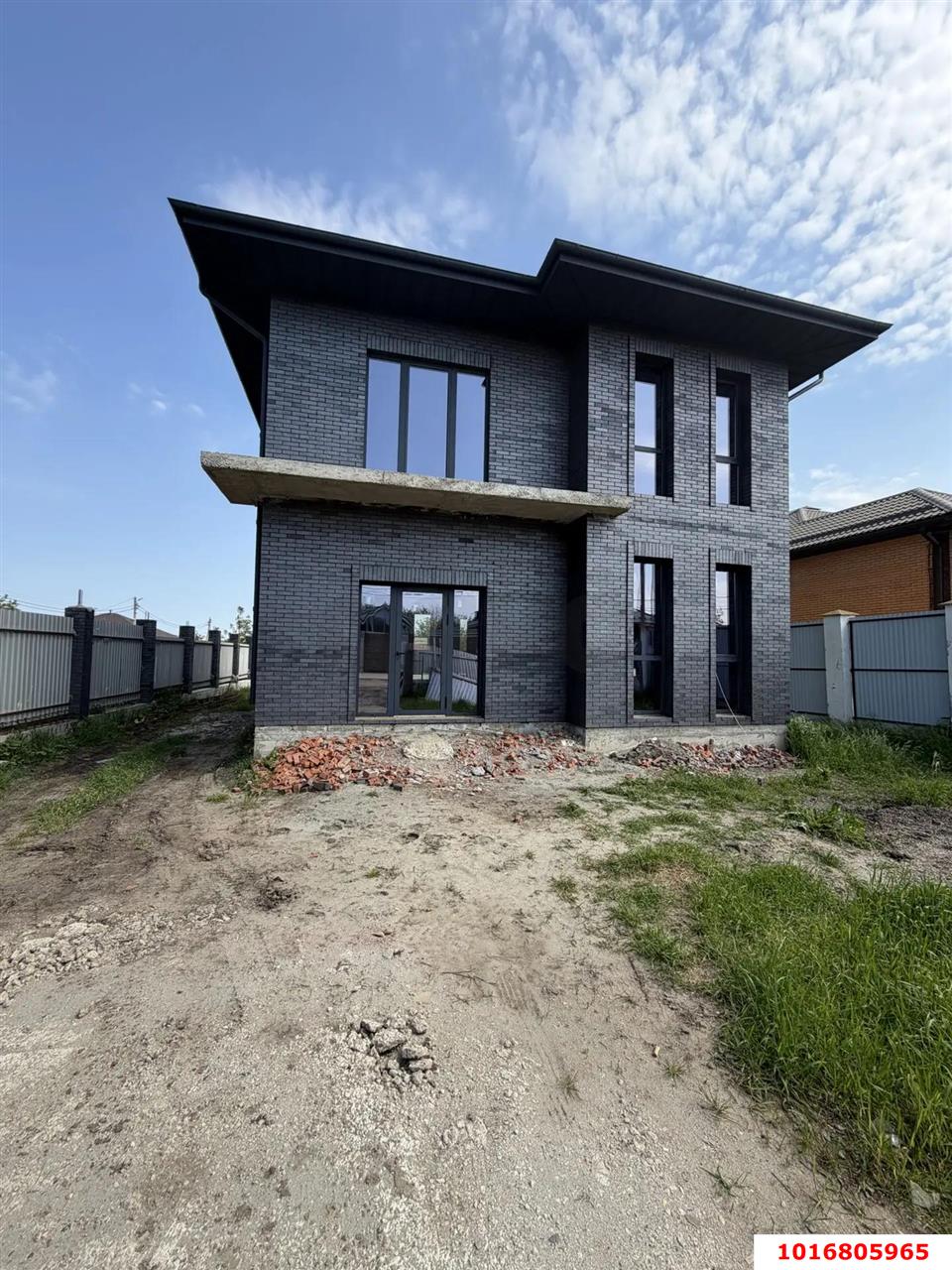Фото №1: Дом 270&nbsp;м² + 6.5&nbsp;сот., 2&nbsp;эт. - Краснодар, Прикубанский внутригородской округ, мкр. 2-я Площадка, пр-д Величковский, 2