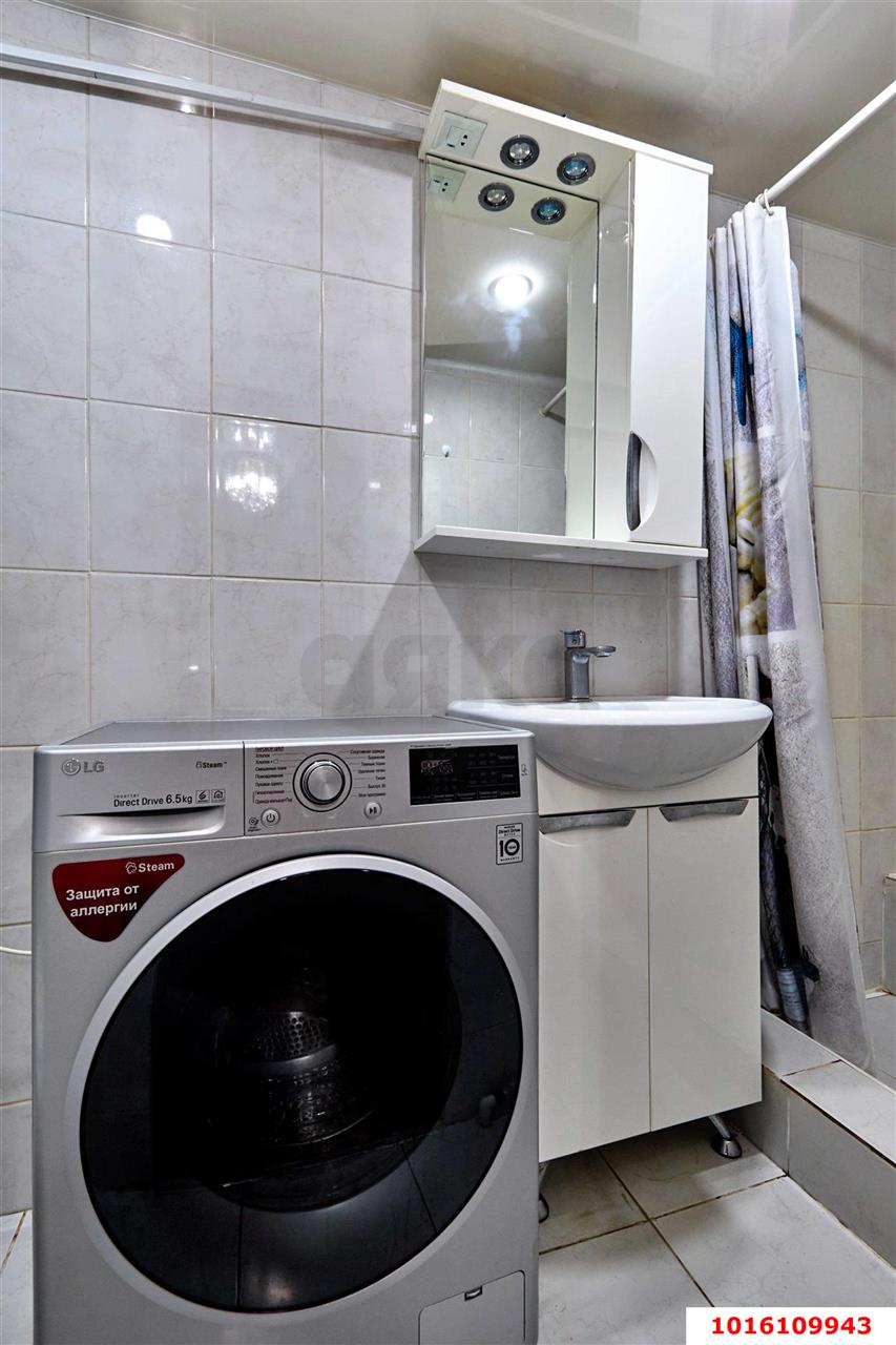 Фото №10: 2-комнатная квартира 46&nbsp;м², 1/1&nbsp;эт. - Краснодар, Центральный внутригородской округ, мкр. Центральный, ул. Коммунаров, 72