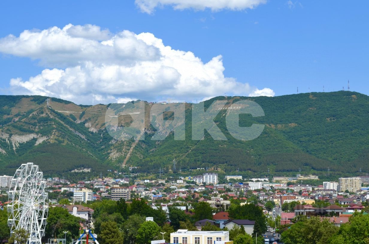 Фото №12: 2-комнатная квартира 50&nbsp;м², 5/12&nbsp;эт. - Геленджик, ул. Приморская, 1
