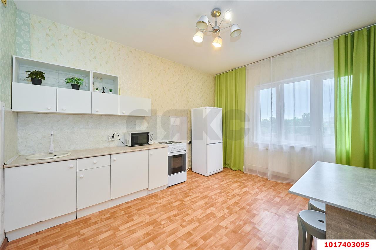 Фото №8: 2-комнатная квартира 72&nbsp;м², 4/17&nbsp;эт. - Краснодар, Прикубанский внутригородской округ, мкр. имени Маршала Жукова, ул. Александра Покрышкина, 4/5