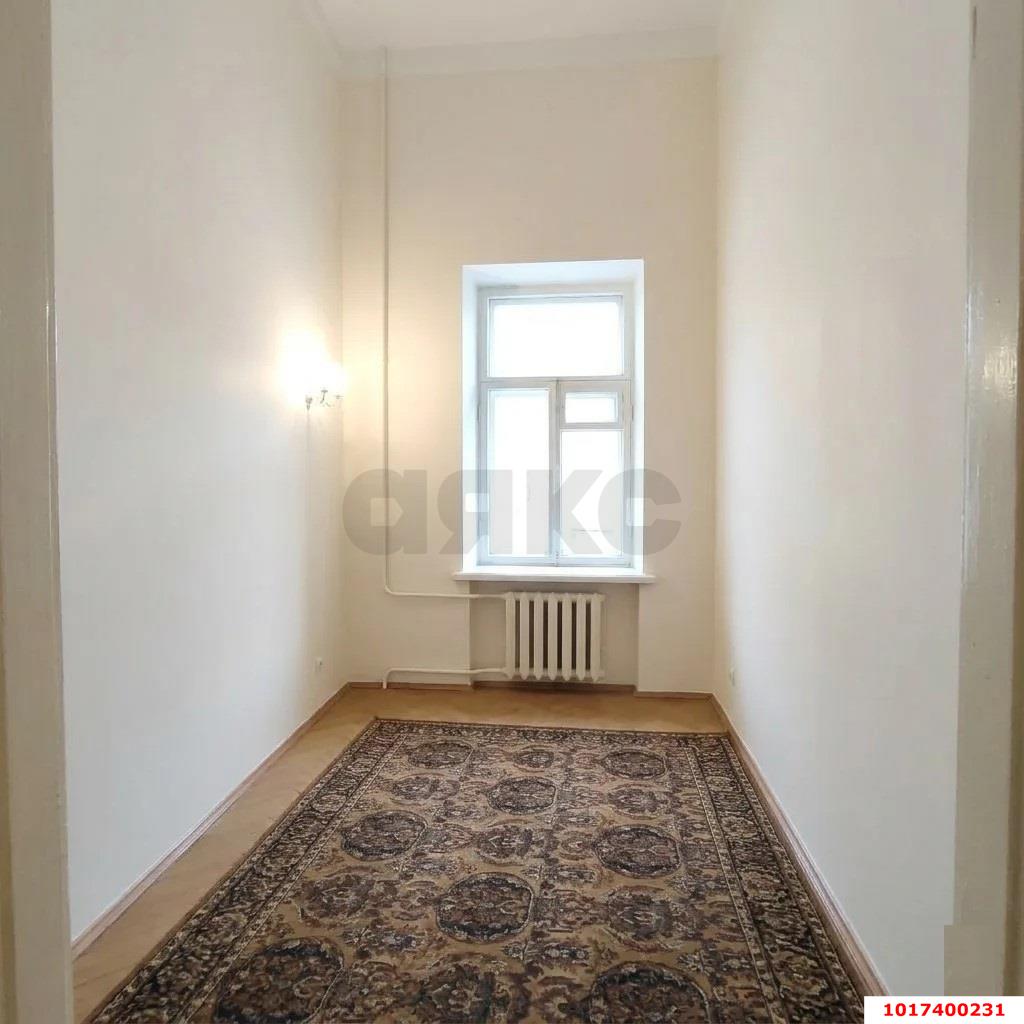 Фото №1: 1-комнатная квартира 12&nbsp;м², 1/1&nbsp;эт. - Краснодар, Западный внутригородской округ, мкр. Центральный, ул. Октябрьская, 95