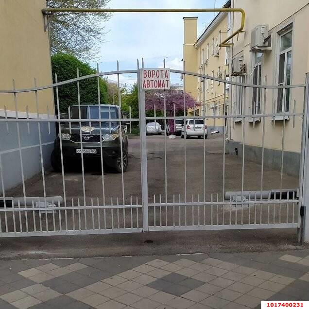 Фото №3: 1-комнатная квартира 12&nbsp;м², 1/1&nbsp;эт. - Краснодар, Западный внутригородской округ, мкр. Центральный, ул. Октябрьская, 95