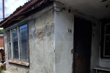 Фото №1: Часть дома 51 м² + 3.5 сот., 1 эт. - Краснодар, мкр. Краевая Клиническая Больница, ул. 1 Мая, 245