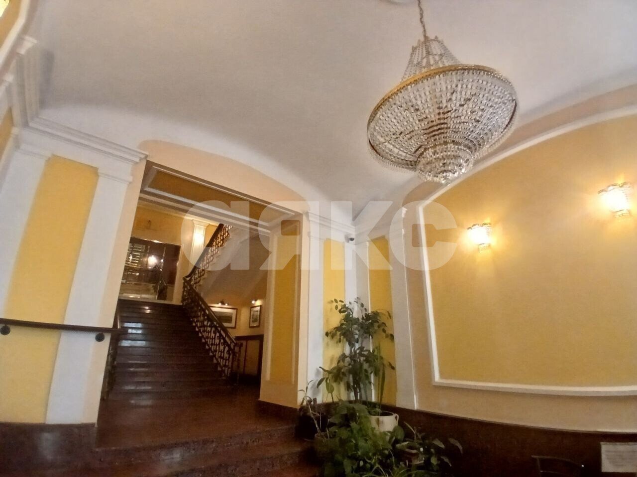 Фото №2: Комната 123&nbsp;м², 5/6&nbsp;эт. - Москва, пер. Трёхпрудный, 11/13с1