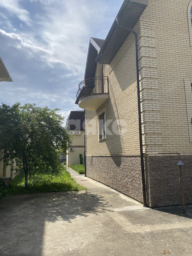 Фото №4: Дом 298&nbsp;м² + 9&nbsp;сот., 3&nbsp;эт. - Анапа, ул. Верхняя дорога, 101