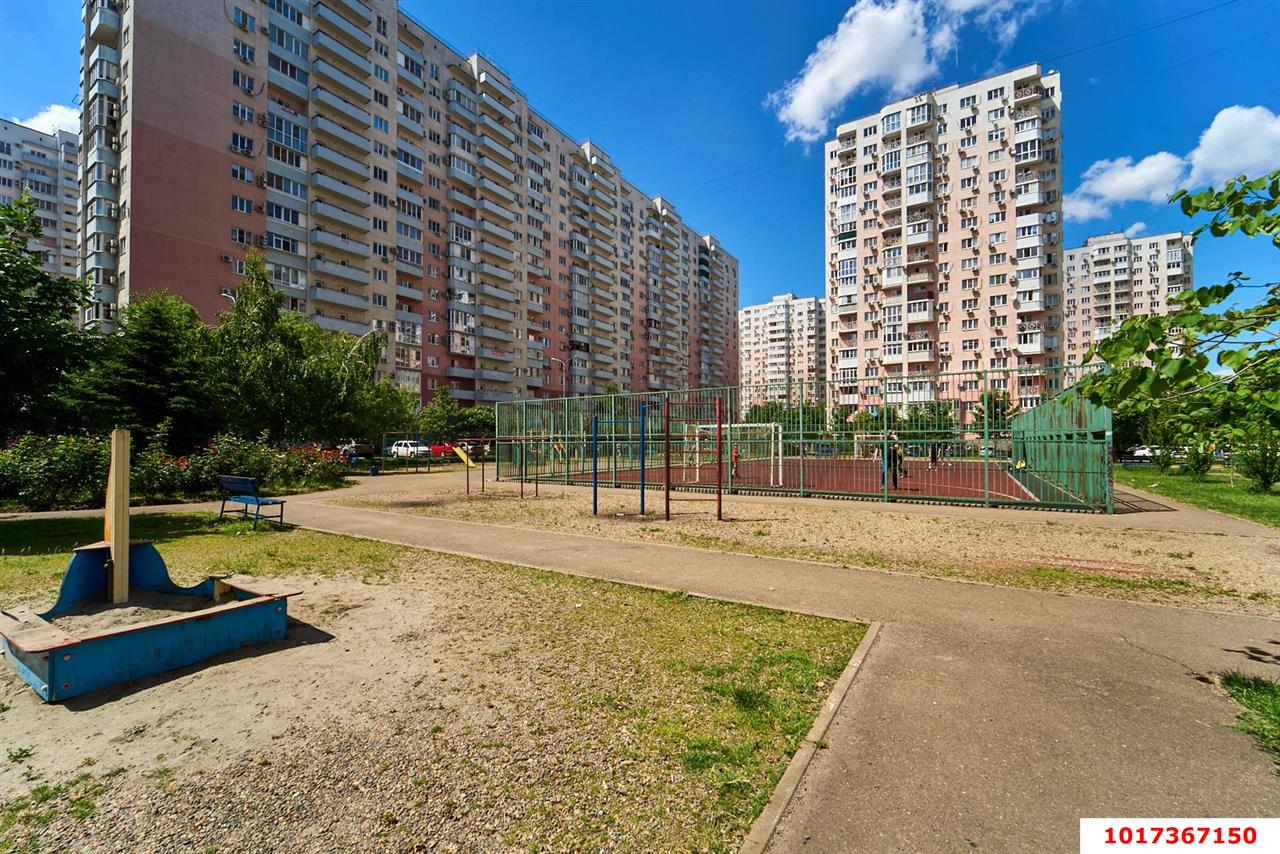 Фото №12: 2-комнатная квартира 78&nbsp;м², 3/17&nbsp;эт. - Краснодар, Прикубанский внутригородской округ, мкр. имени Маршала Жукова, ул. Александра Покрышкина, 4/8