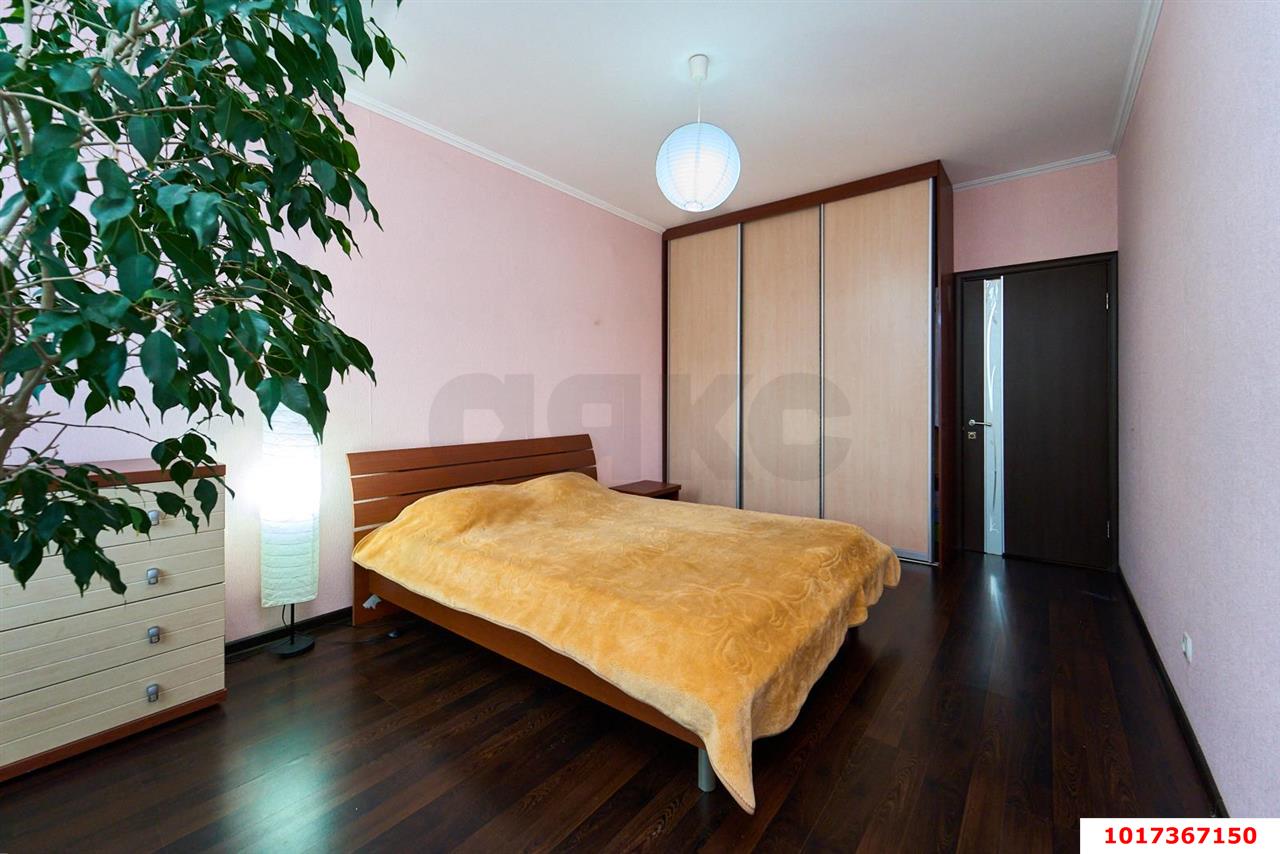 Фото №6: 2-комнатная квартира 78&nbsp;м², 3/17&nbsp;эт. - Краснодар, Прикубанский внутригородской округ, мкр. имени Маршала Жукова, ул. Александра Покрышкина, 4/8