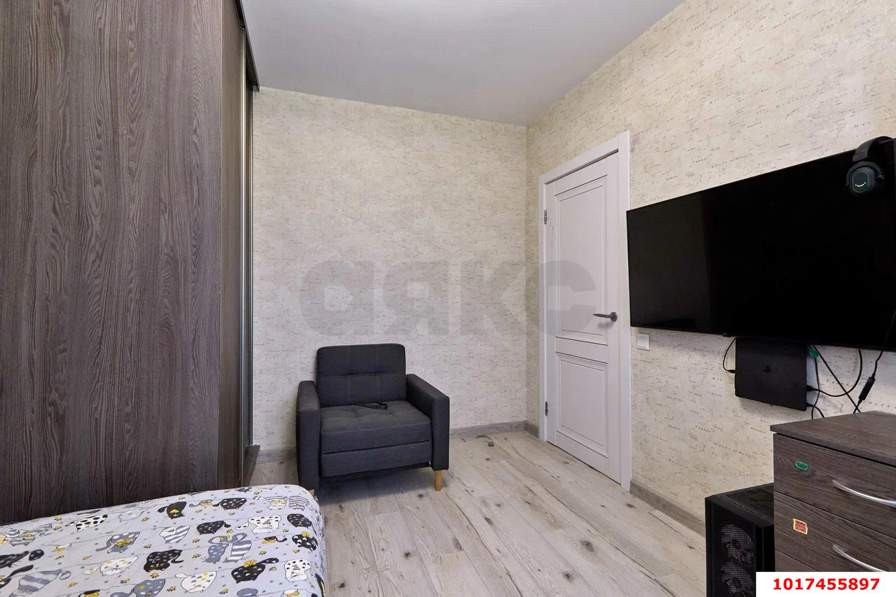 Фото №11: 3-комнатная квартира 71&nbsp;м², 10/10&nbsp;эт. - Краснодар, Прикубанский внутригородской округ, мкр. Славянский, ул. Красных Партизан, 81