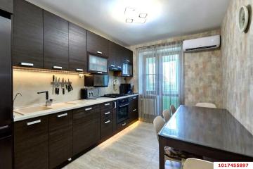 Фото №1: 3-комнатная квартира 65&nbsp;м², 10/10&nbsp;эт. - Краснодар, мкр. Славянский, ул. Красных Партизан, 81