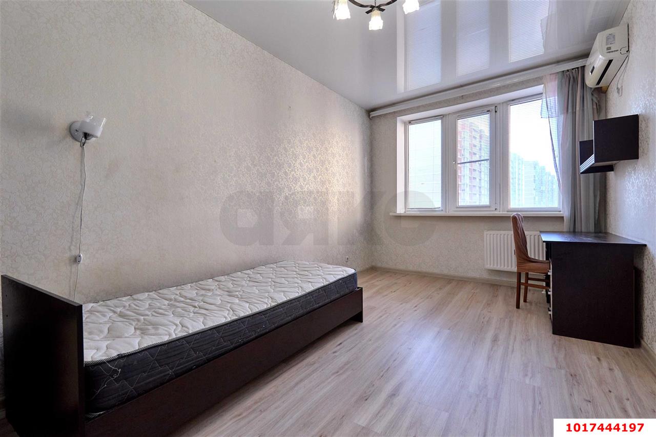 Фото №7: 3-комнатная квартира 95&nbsp;м², 5/18&nbsp;эт. - Краснодар, Прикубанский внутригородской округ, мкр. 9-й километр, пр-д Репина, 3