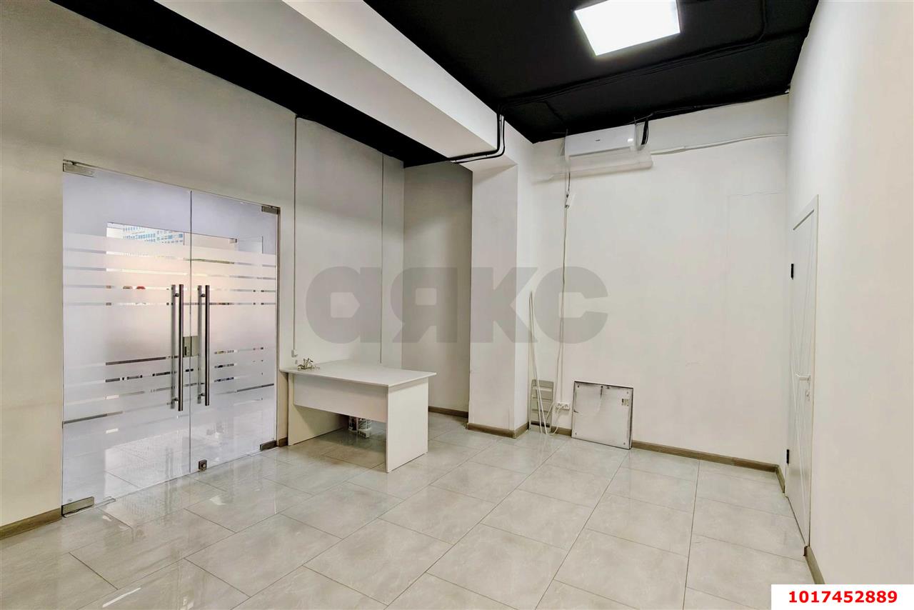 Фото №4: Отдельное здание 280&nbsp;м², 2/2&nbsp;эт. - Яблоновский, ул. Гагарина, 188