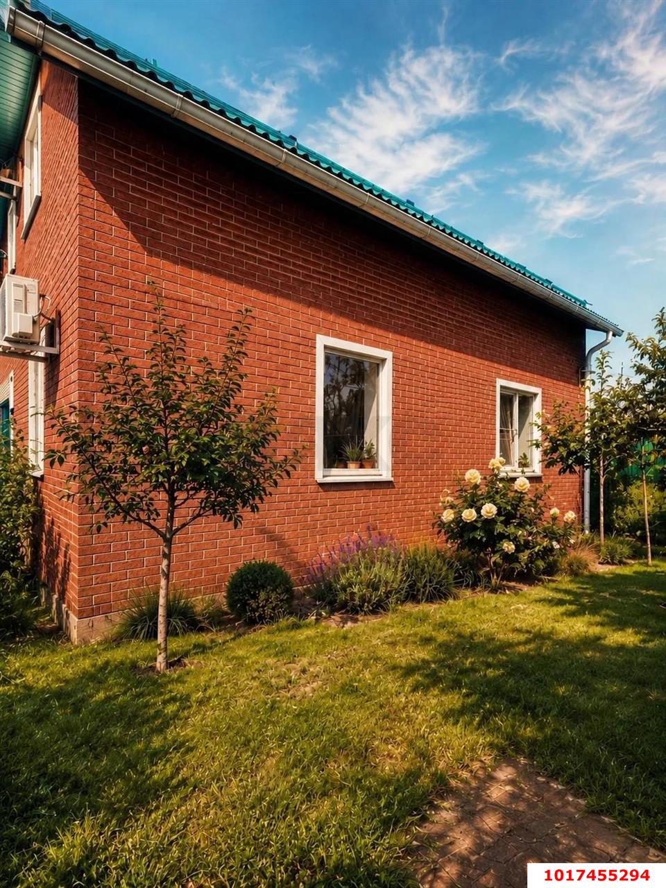 Фото №1: Дом 134&nbsp;м² + 7.7&nbsp;сот., 2&nbsp;эт. - Старокорсунская, мкр. Карасунский внутригородской округ, ул. Советская, 3А