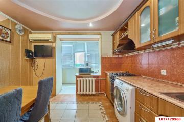 Фото №1: 3-комнатная квартира 64 м², 5/5 эт. - Краснодар, мкр. Фестивальный, ул. имени Тургенева, 199