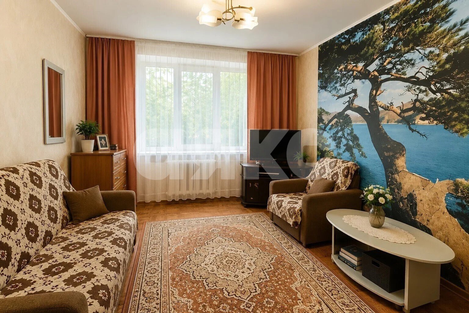 Фото №3: 2-комнатная квартира 47&nbsp;м², 1/5&nbsp;эт. - Новокубанск, п. КНИИТИМ, ул. Ленинградская, 30