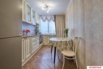 Фото №1: 2-комнатная квартира 53&nbsp;м², 2/11&nbsp;эт. - Краснодар, мкр. Центральный, ул. Октябрьская, 44