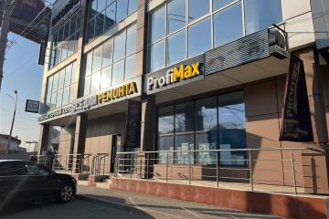 Фото №1: Торговое помещение 160&nbsp;м², 1/3&nbsp;эт. - Краснодар, ж/м Пашковский, ул. имени В.Н. Мачуги, 56