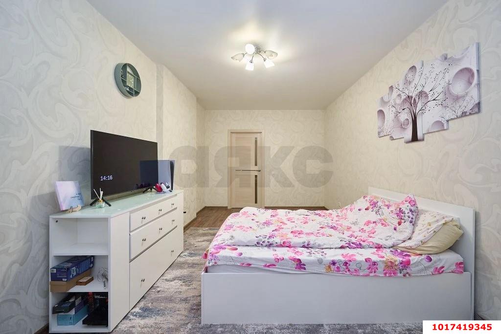 Фото №4: 2-комнатная квартира 65&nbsp;м², 7/17&nbsp;эт. - Краснодар, Прикубанский внутригородской округ, имени Петра Метальникова, мкр. жилой комплекс Победа-2, ул. Цезаря Куникова, 35