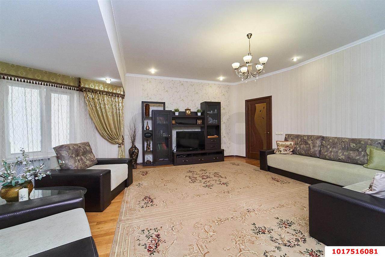 Фото №10: Дом 300&nbsp;м² + 8&nbsp;сот., 2&nbsp;эт. - Краснодар, Прикубанский внутригородской округ, Завод Радиоизмерительных Приборов, мкр. Ростовское Шоссе, ул. 2-я Арбатская, 5