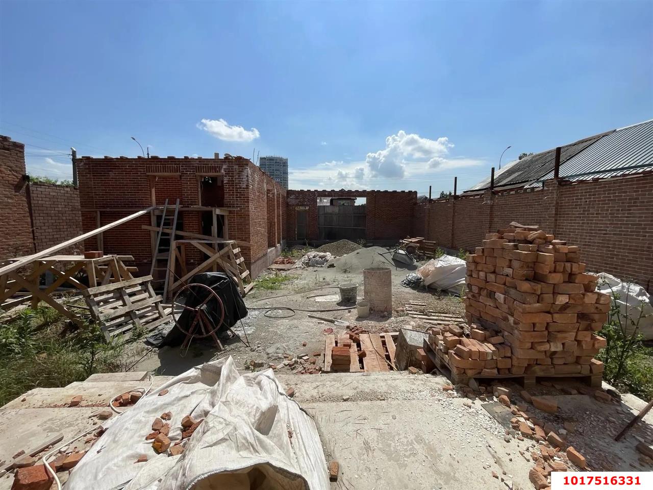 Фото №8: Дом 319&nbsp;м² + 6.04&nbsp;сот., 2&nbsp;эт. - Краснодар, Прикубанский внутригородской округ, мкр. Славянский, пр-д 3-й Линии