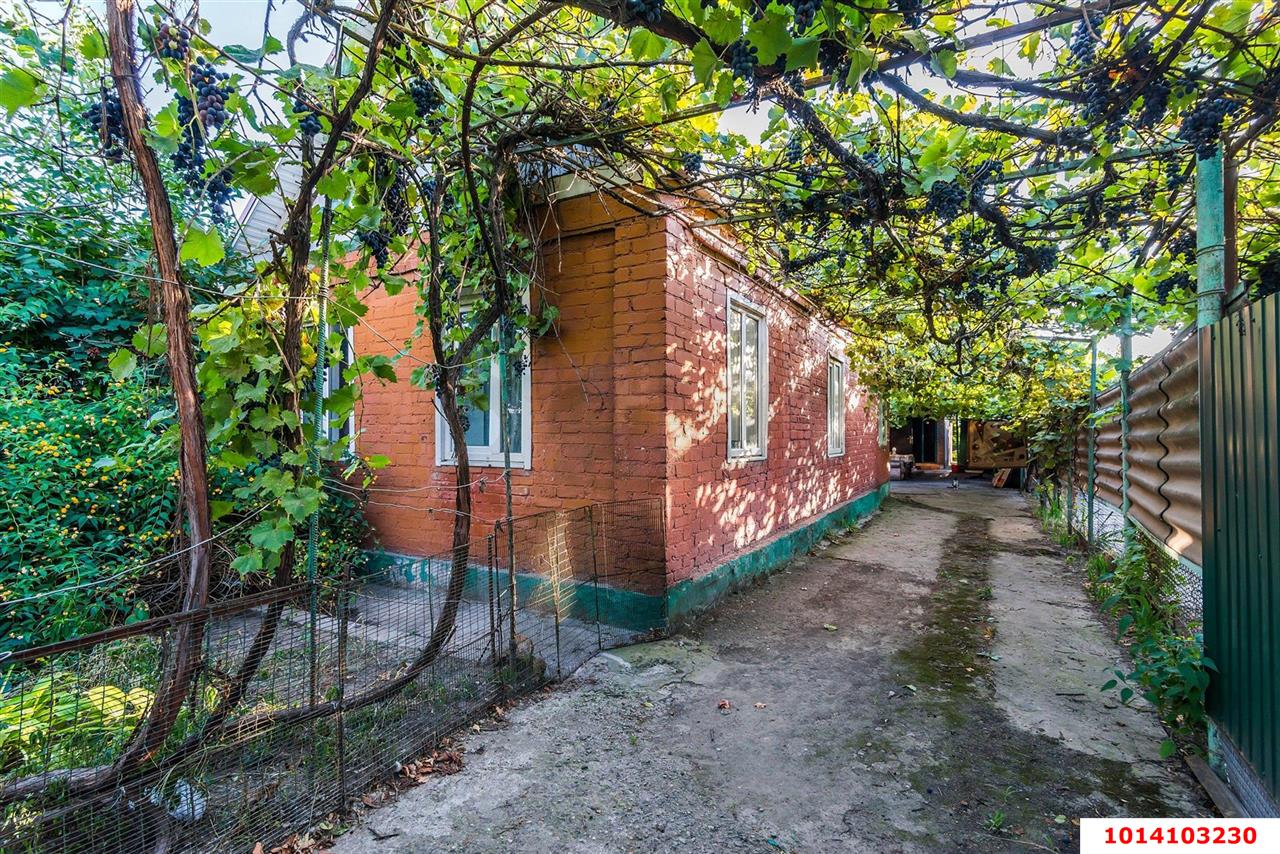 Фото №2: Земельный участок под ИЖС 6.3&nbsp;сот. - Краснодар, Карасунский внутригородской округ, ж/м Приозёрный, ул. Бородинская, 26