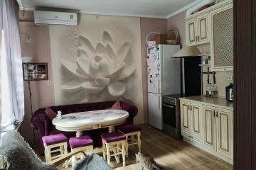 Фото №1: 3-комнатная квартира 50&nbsp;м², 1/1&nbsp;эт. - Краснодар, мкр. Центральный, ул. Ленина, 24