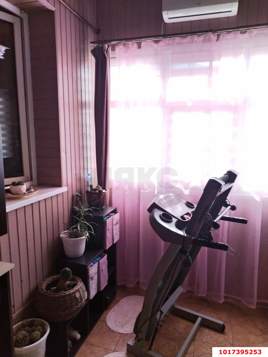 Фото №11: 3-комнатная квартира 50&nbsp;м², 1/1&nbsp;эт. - Краснодар, Западный внутригородской округ, мкр. Центральный, ул. Ленина, 24