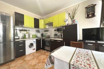 Фото №1: 1-комнатная квартира 31&nbsp;м², 1/6&nbsp;эт. - Краснодар, мкр. Прикубанский внутригородской округ, ул. Тепличная, 102