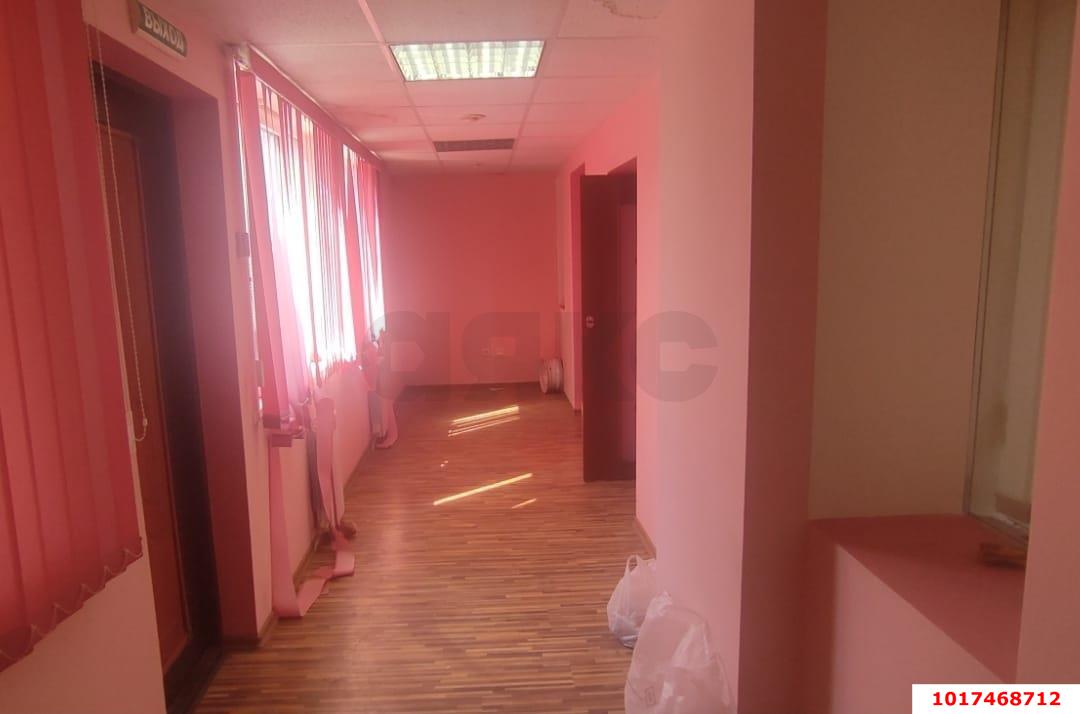Фото №5: Офисное помещение 92&nbsp;м², 1/2&nbsp;эт. - Краснодар, Западный внутригородской округ, мкр. Центральный, ул. Мира, 9/1