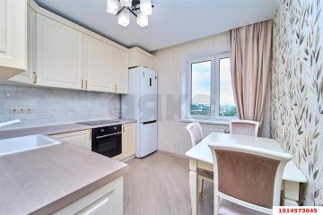 Фото №1: 2-комнатная квартира 54 м², 9/25 эт. - Краснодар, мкр. ЖК Три Богатыря, ул. Садовая, 161/2к2