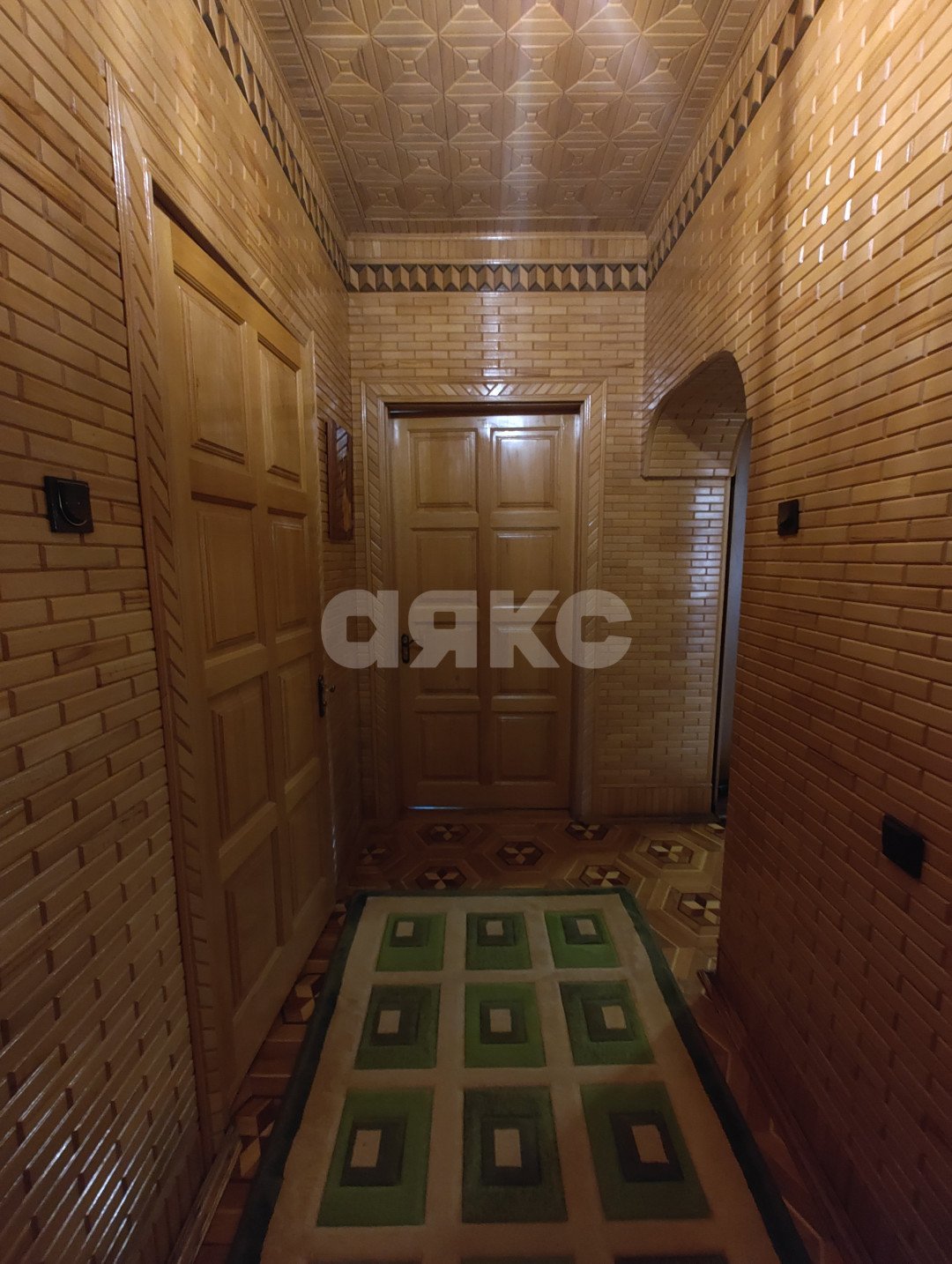 Фото №13: Дом 360&nbsp;м² + 5&nbsp;сот., 3&nbsp;эт. - Майкоп, мкр. Центр, ул. Курганная, 289