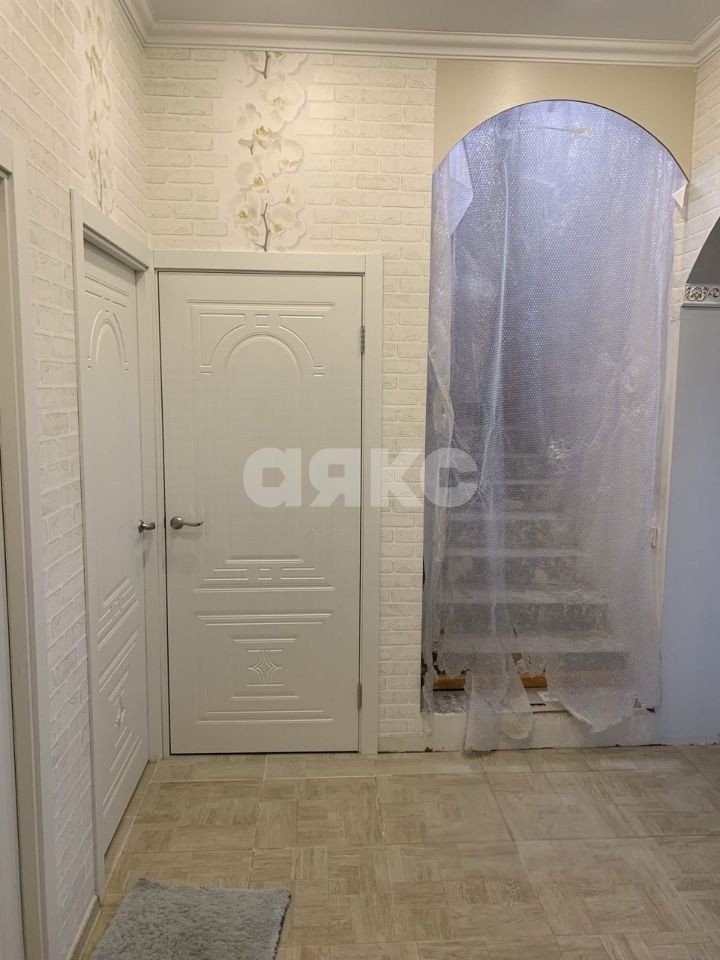 Фото №26: Дом 114&nbsp;м² + 4&nbsp;сот., 2&nbsp;эт. - Камышеваха, п. коттеджный  Париж, ул. Елисейские Поля, 52