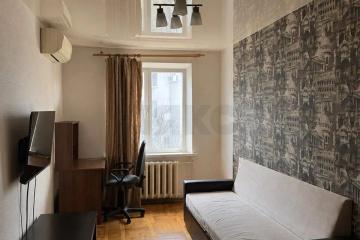 Фото №1: 2-комнатная квартира 44&nbsp;м², 5/5&nbsp;эт. - Краснодар, мкр. Центральный, ул. Володарского, 66