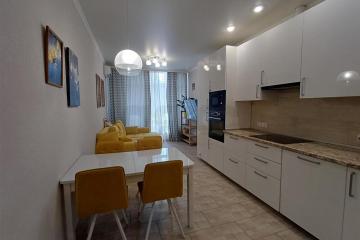 Фото №1: 3-комнатная квартира 100&nbsp;м², 2/3&nbsp;эт. - Краснодар, мкр. Фестивальный, ул. Сергея Михалёва, 2Б
