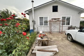 Фото №1: Дом 76&nbsp;м² + 4&nbsp;сот., 1&nbsp;эт. - Урожайное, мкр. Карасунский внутригородской округ, ул. Малиновая