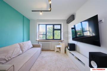 Фото №1: 3-комнатная квартира 60 м², 4/9 эт. - Краснодар, мкр. Центральный, ул. Хакурате, 12