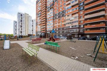Фото №1: 2-комнатная квартира 61 м², 11/17 эт. - Краснодар, мкр. Почтовый, пр-кт имени писателя Знаменского, 9к3