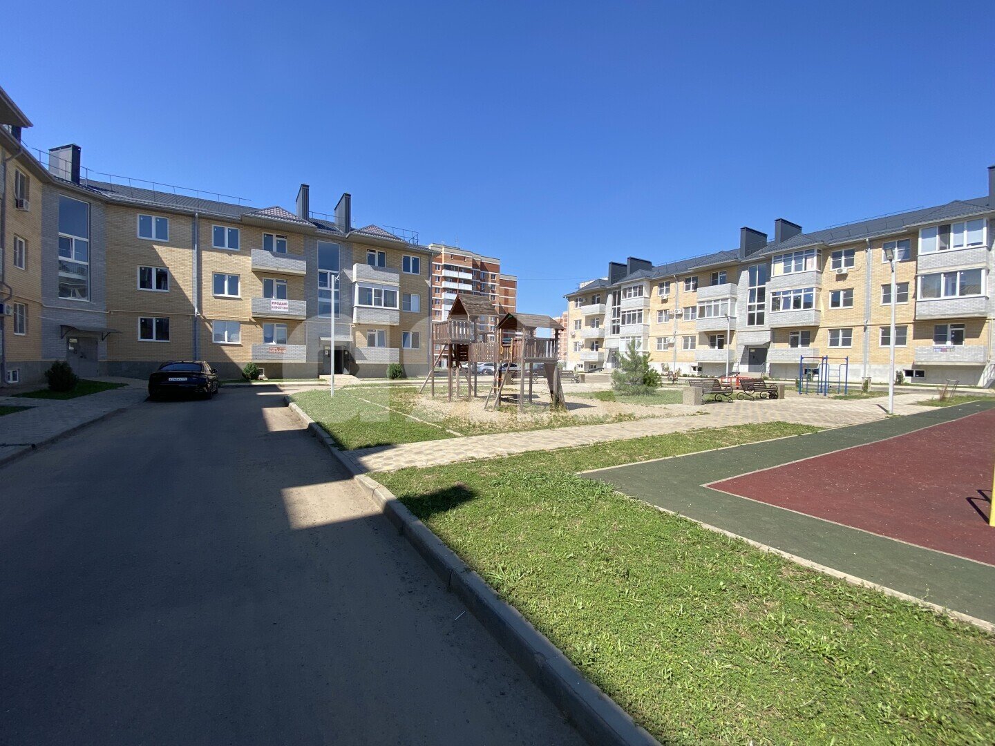Фото №2: 2-комнатная квартира 56&nbsp;м², 1/3&nbsp;эт. - Кореновск, мкр. 10-й, ул. Таманская, 1