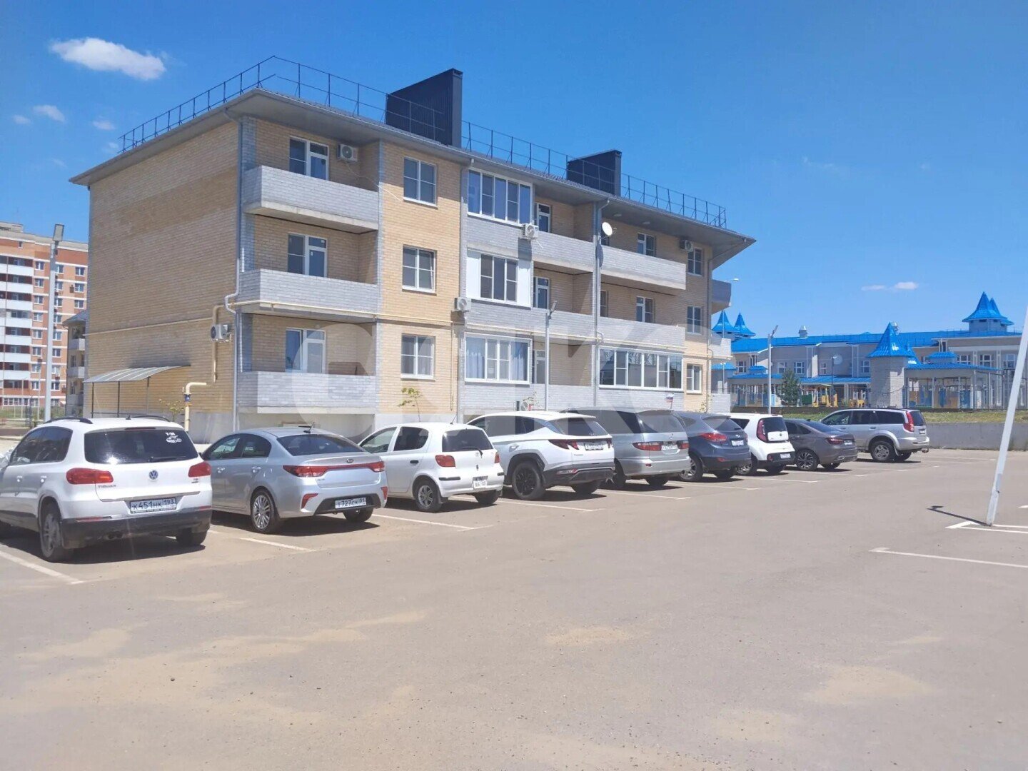 Фото №6: 2-комнатная квартира 56&nbsp;м², 1/3&nbsp;эт. - Кореновск, мкр. 10-й, ул. Таманская, 1