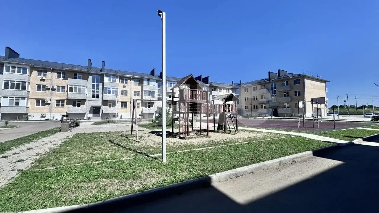Фото №12: 2-комнатная квартира 56&nbsp;м², 1/3&nbsp;эт. - Кореновск, мкр. 10-й, ул. Таманская, 1