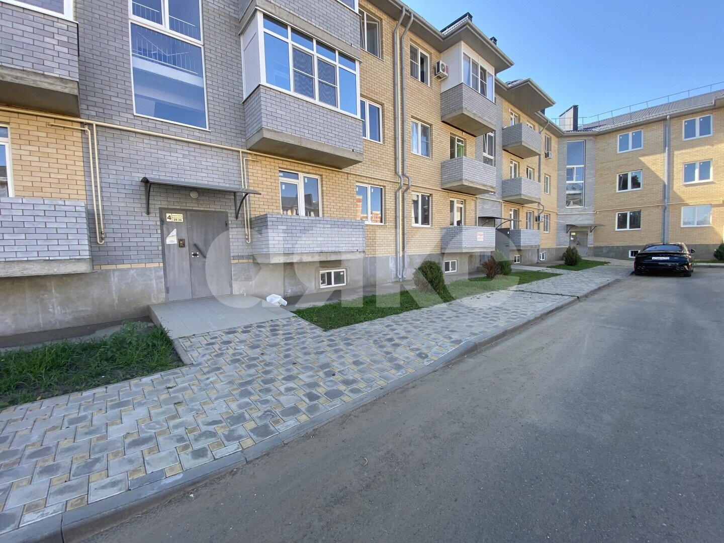 Фото №11: 2-комнатная квартира 56&nbsp;м², 1/3&nbsp;эт. - Кореновск, мкр. 10-й, ул. Таманская, 1