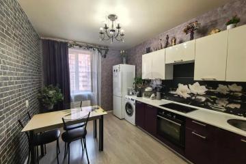 Фото №1: 1-комнатная квартира 40&nbsp;м², 11/18&nbsp;эт. - Краснодар, мкр. жилой комплекс Мелодия, ул. Гидростроителей, 59/2