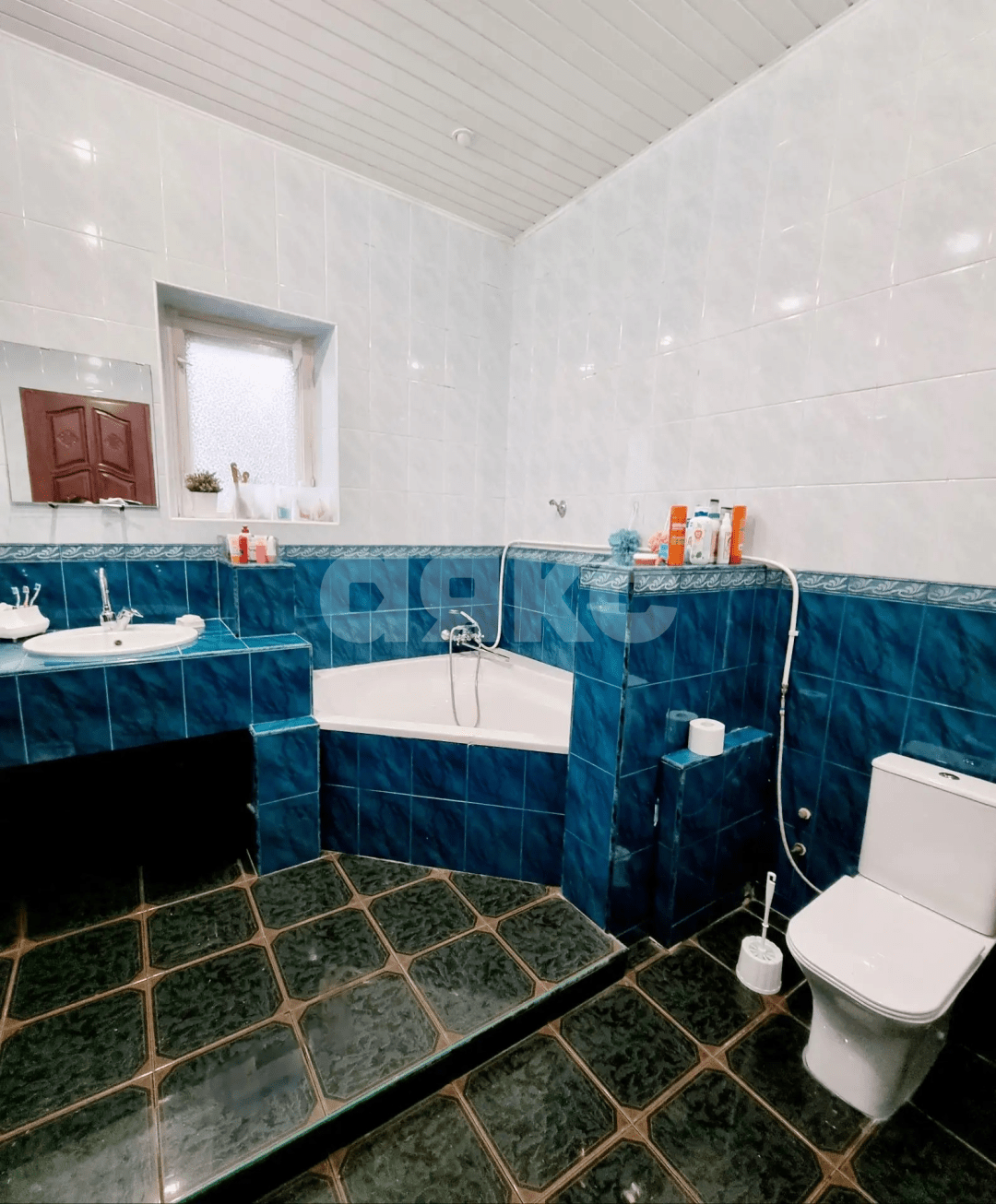 Фото №7: Дом 260&nbsp;м² + 6&nbsp;сот., 2&nbsp;эт. - Армавир, мкр. Электротехнический, ул. Герцена, 90А