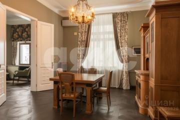 Фото №1: 5+-комнатная квартира 178&nbsp;м², 3/6&nbsp;эт. - Москва, р. Басманный, б-р Чистопрудный, 14с3