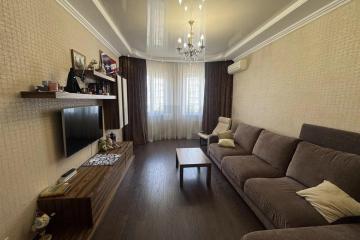 Фото №1: 2-комнатная квартира 61 м², 7/16 эт. - Краснодар, мкр. Кожзавод, ул. Минская, 122/13